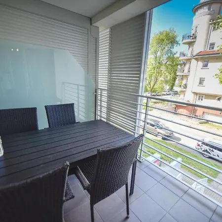 Апартаменты Na Wyspie - Casa Marina - Parking Свиноуйсьце